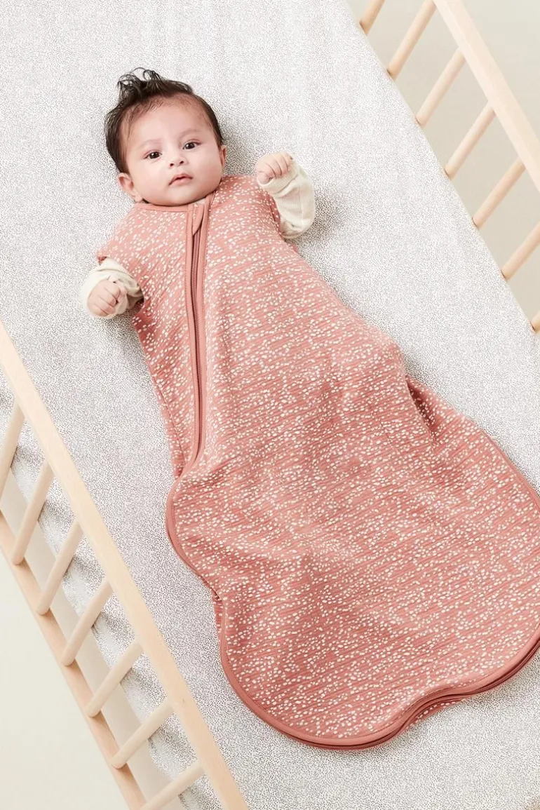 baby_zomerslaapzak_fancy__0-1.webp Noppies Babykamer | Slaapzakken<Baby Zomerslaapzak Fancy Dot - Brick Dust