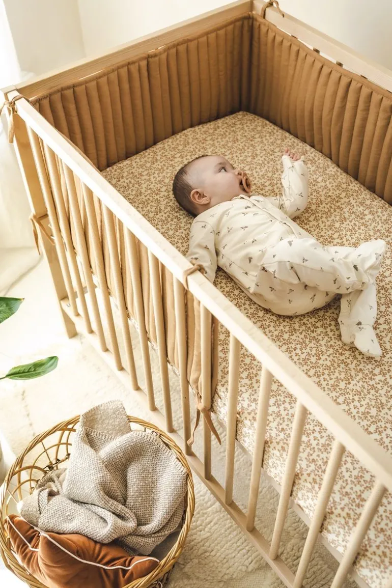 boxbumper_quilted_bed_bum_3.webp Noppies Boxbumpers | Thuis<Boxbumper Quilted Bed Bumper Cot - Indian Tan